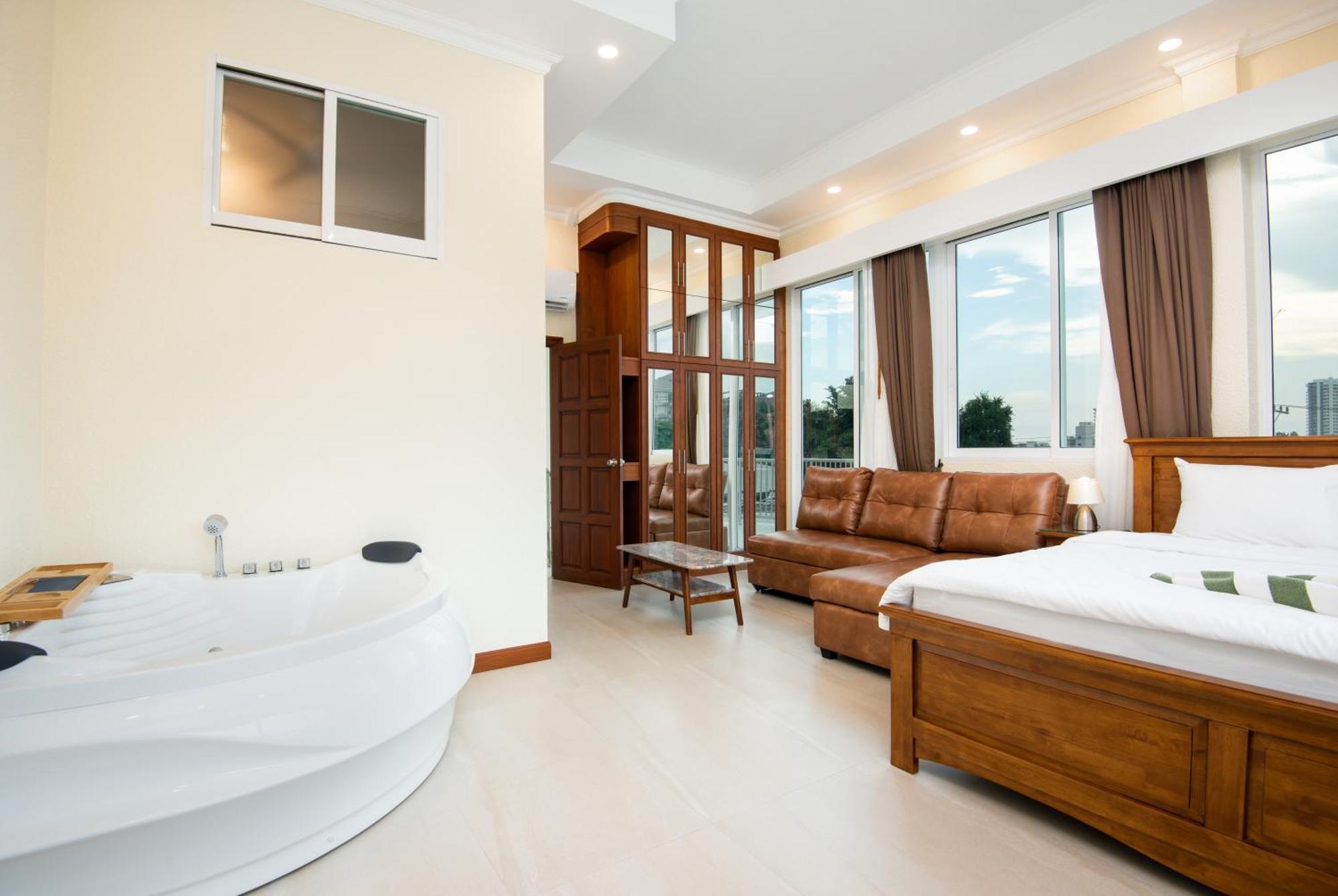 Pratamnak Luxury Resor