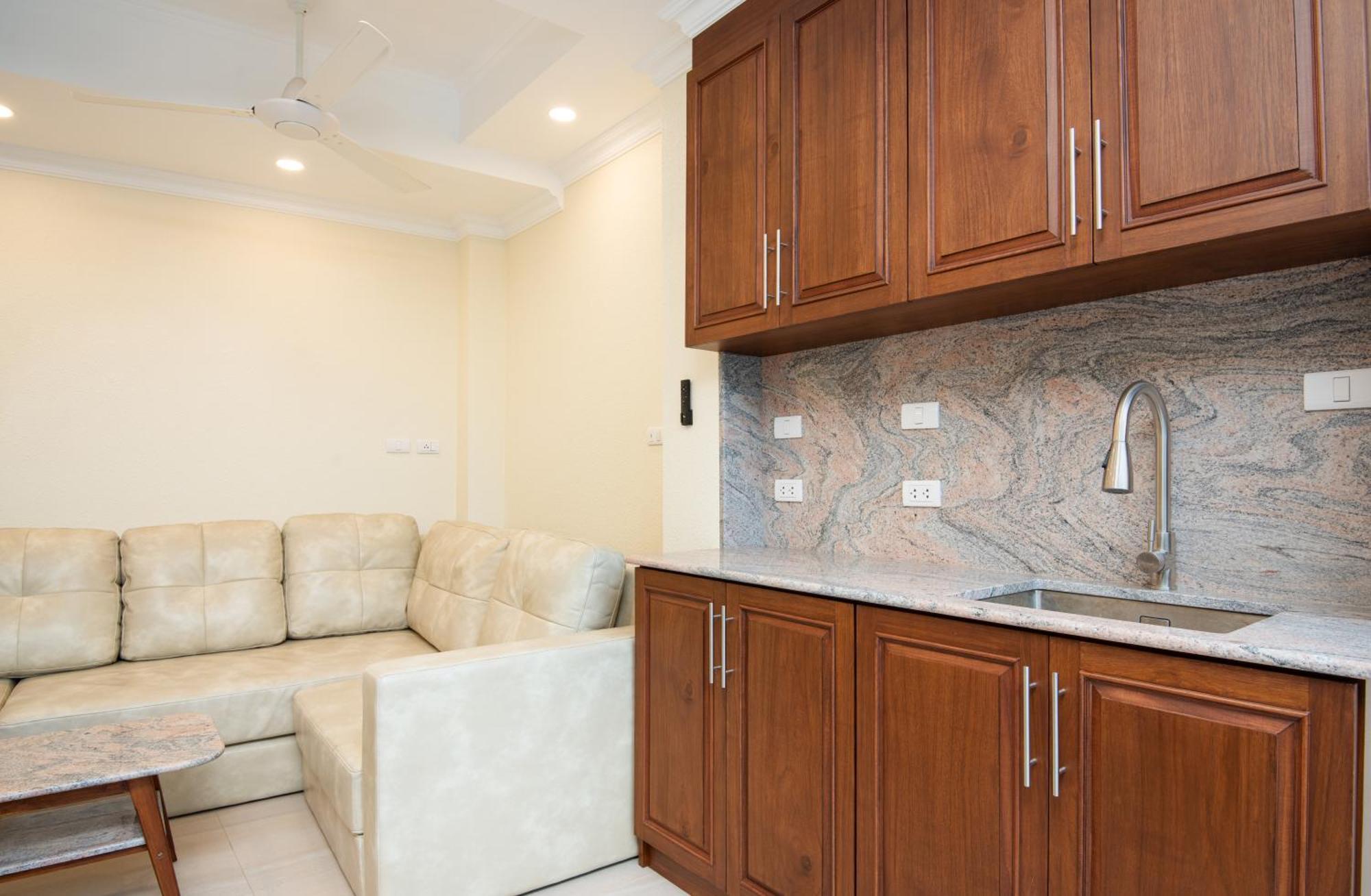 Resor Pratamnak Luxury